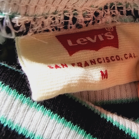 Levis Moon Rib Cropped Striped Black White Electric Green Turtleneck Top NWT Med - Picture 8 of 13
